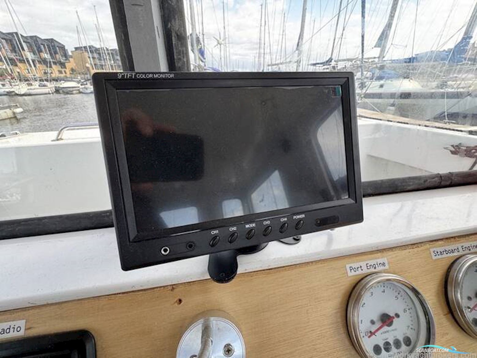 9.5 Catamaran