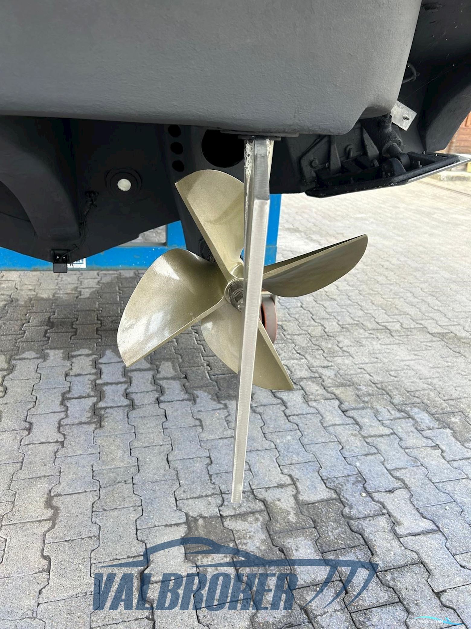 Abbate Tullio Superiority 32