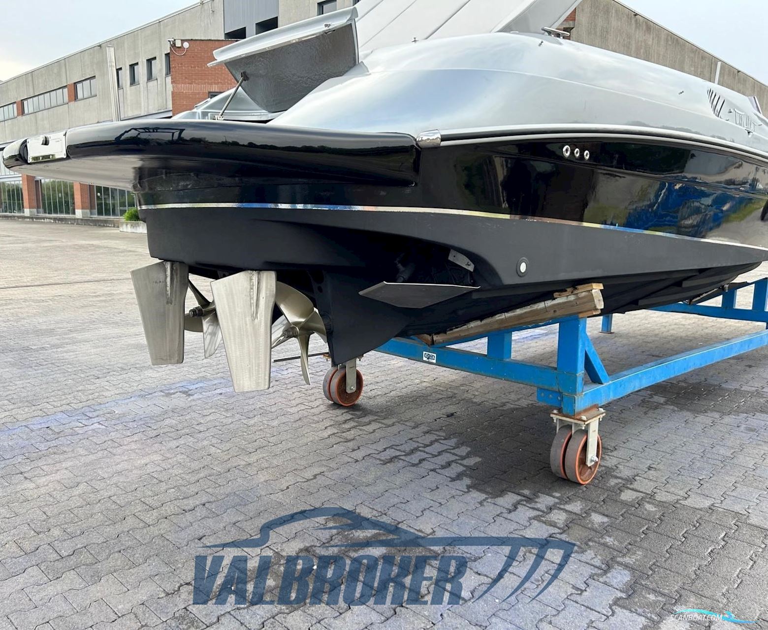 Abbate Tullio Superiority 32