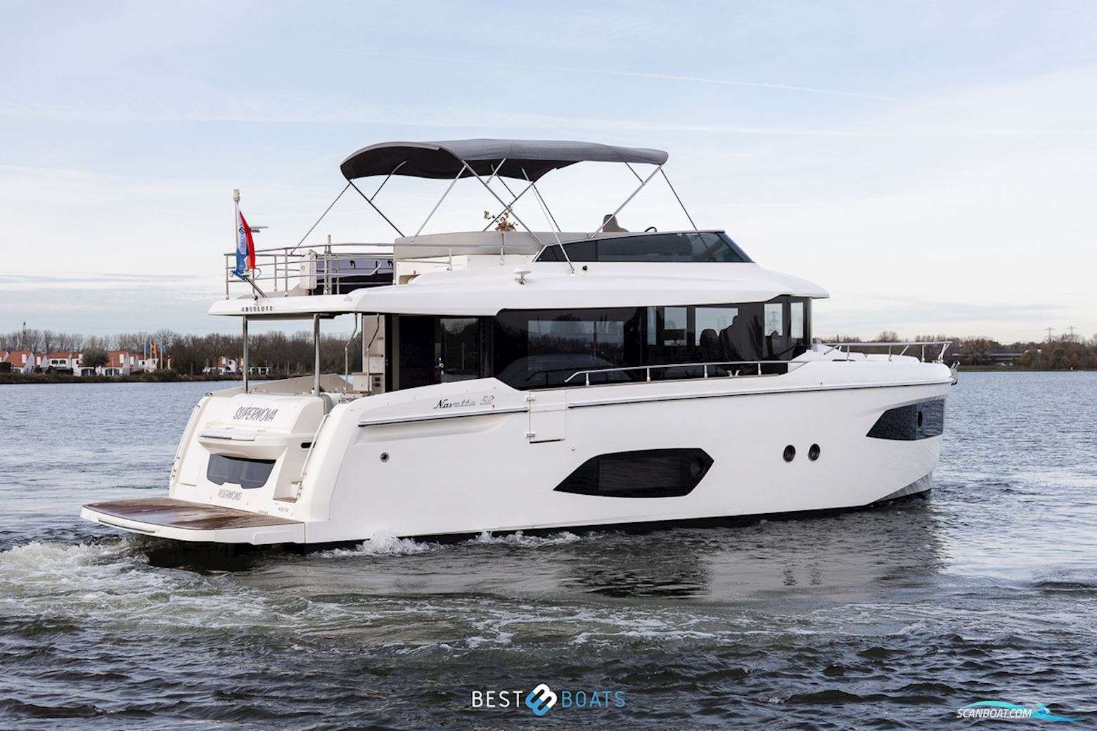 Absolute  Navetta 52