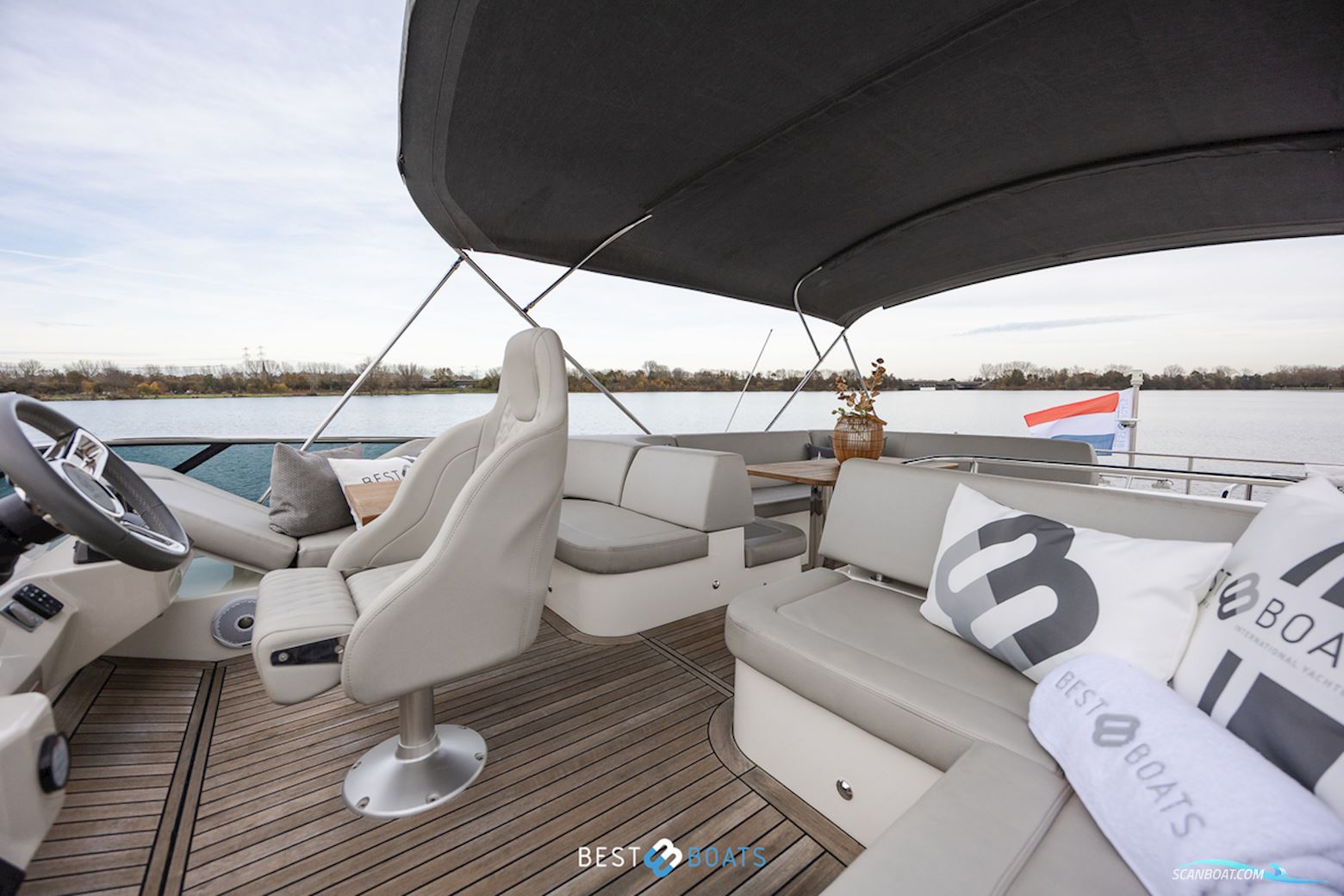 Absolute  Navetta 52