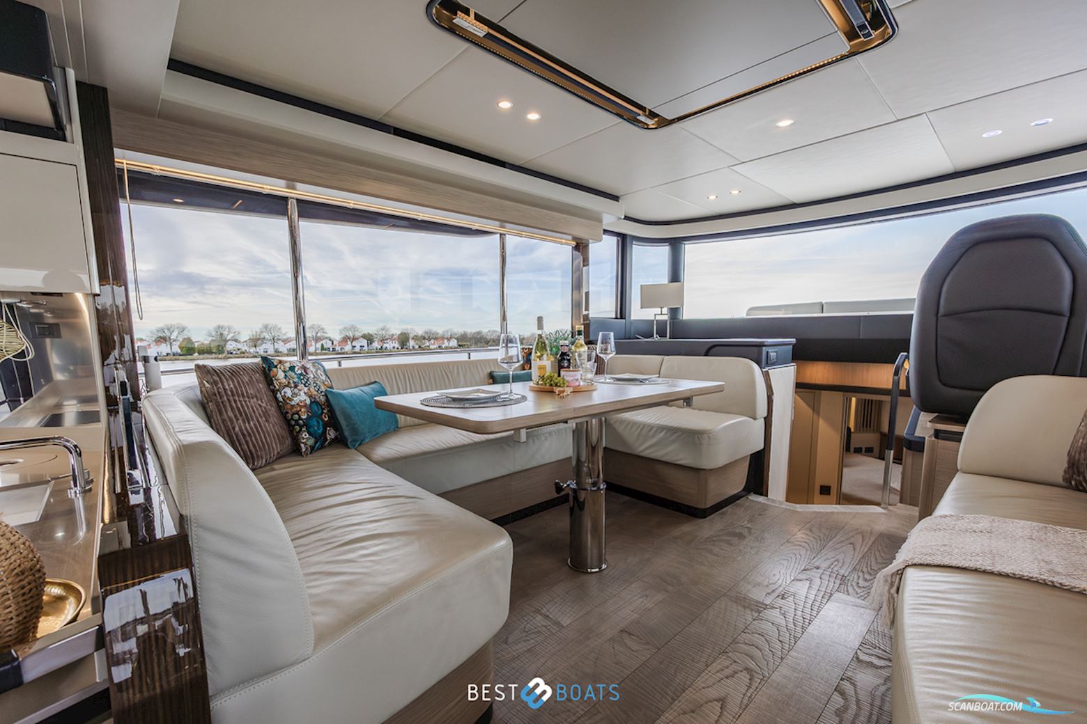 Absolute  Navetta 52
