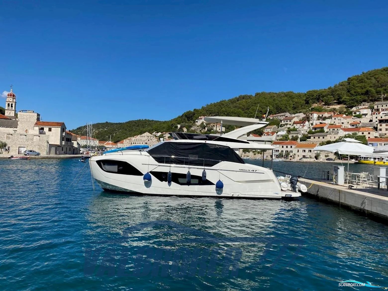 Absolute 47 Fly Motorboat 2020, with Volvo Penta D6 Ips650 engine, Croatia