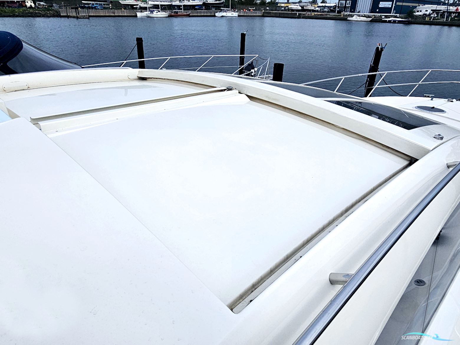 Absolute 47 HT Volvo Penta IPS-600