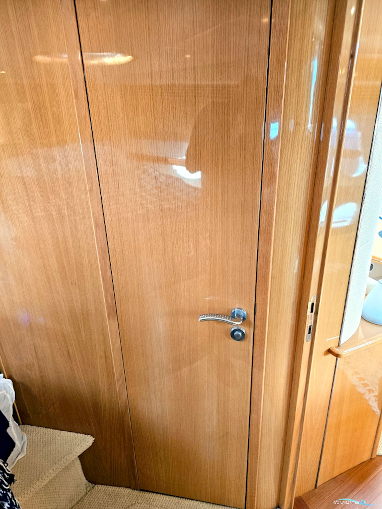 Absolute 47 HT Volvo Penta IPS-600