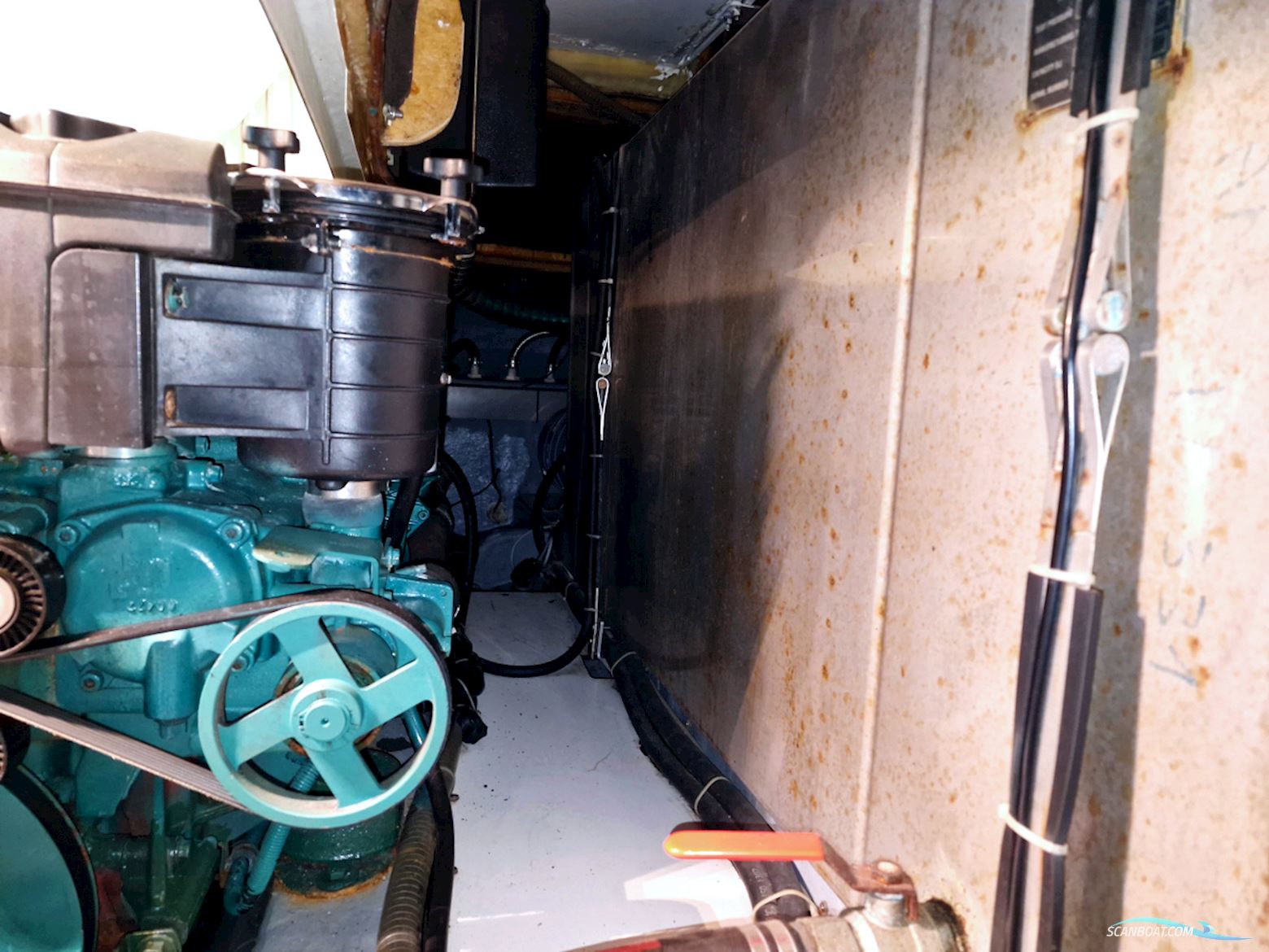 Absolute 47 HT Volvo Penta IPS-600