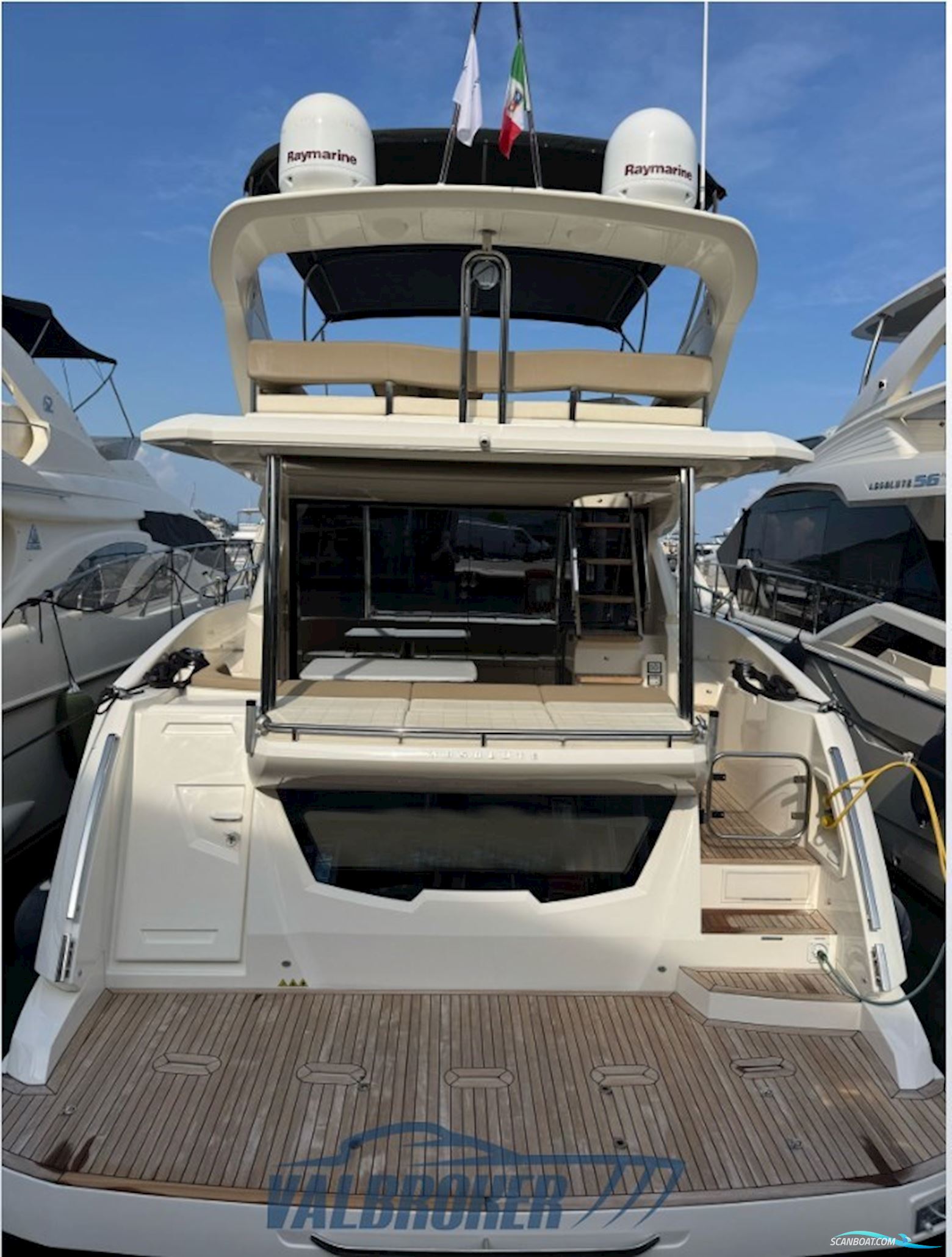 Absolute 52 FLY Motorboat 2016, with Volvo Penta IPS 600 engine, Italy