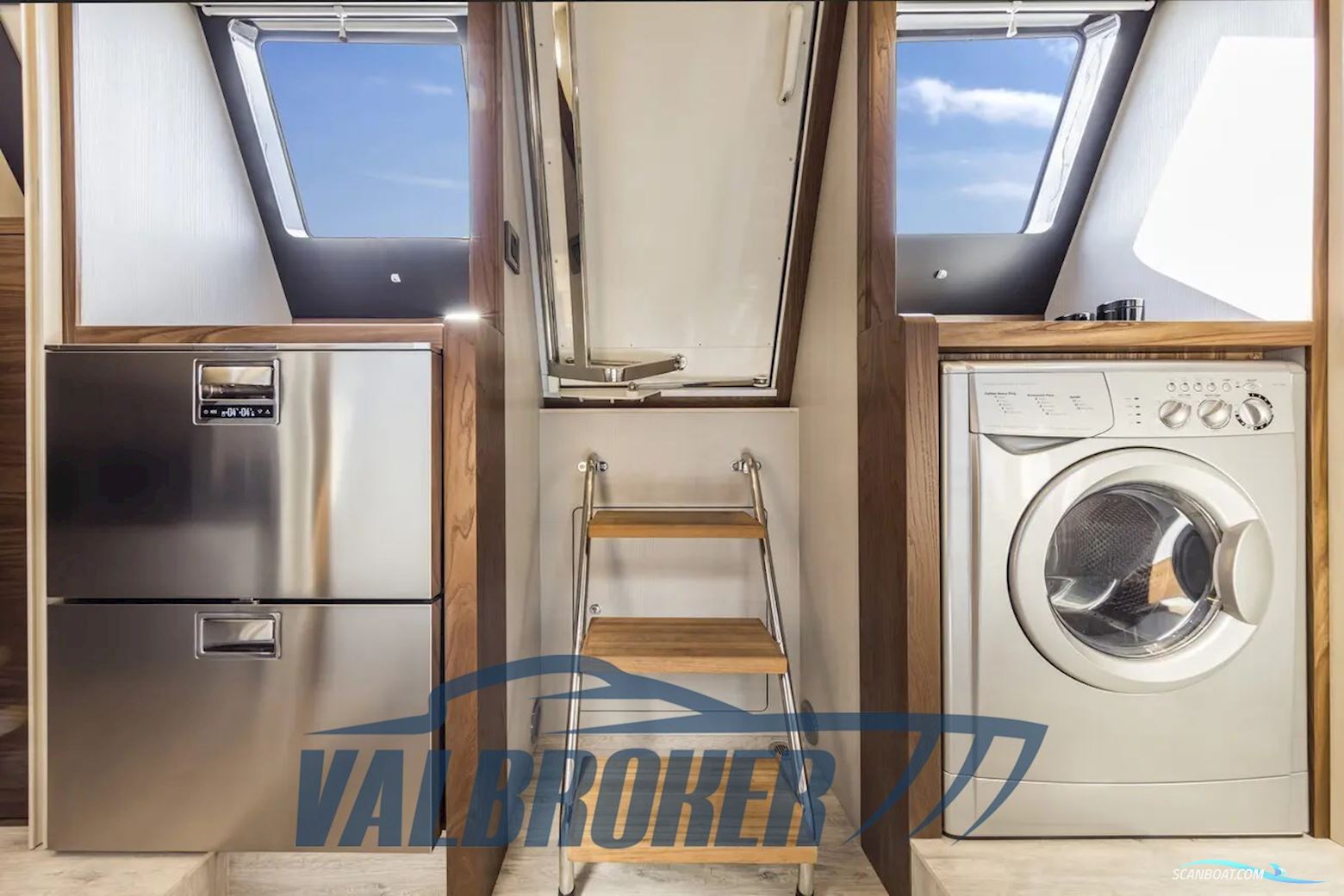 Absolute Navetta 68