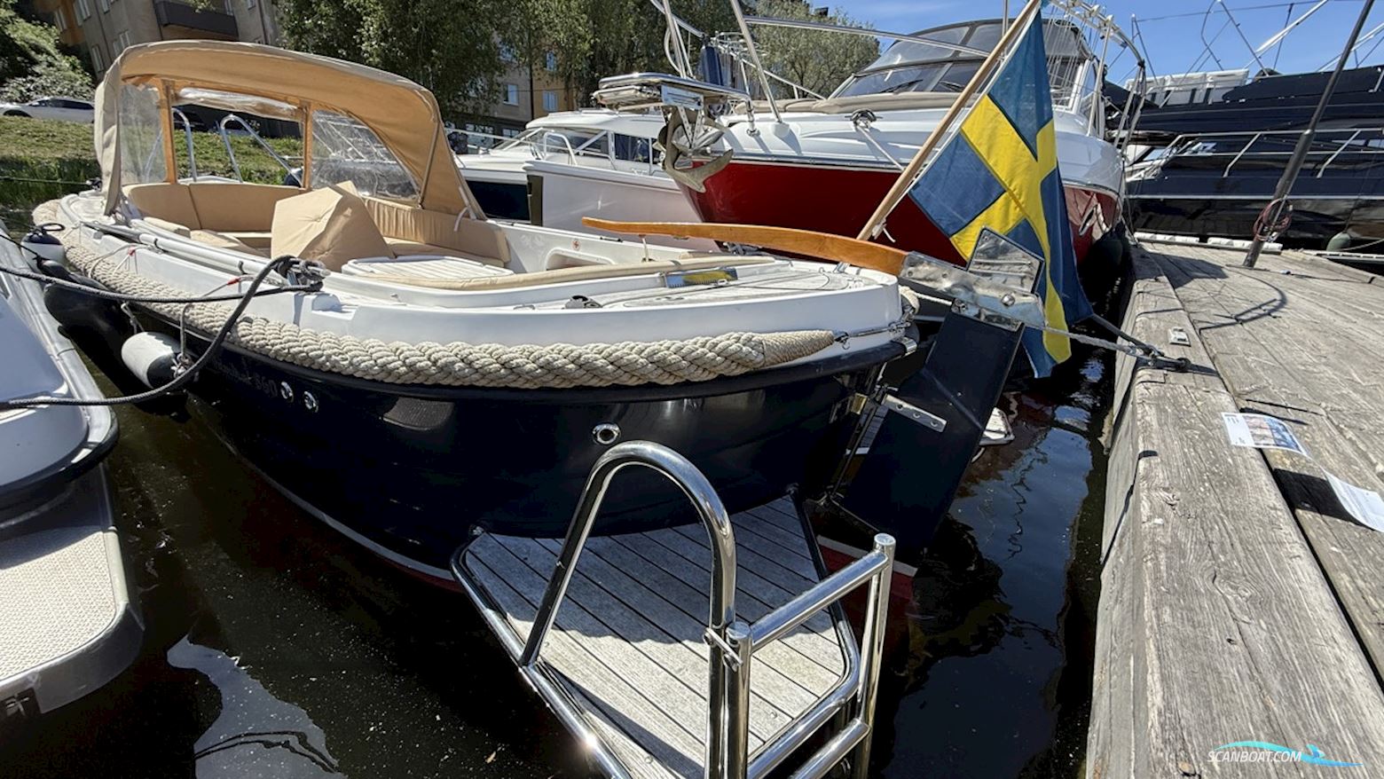 Admiral 560