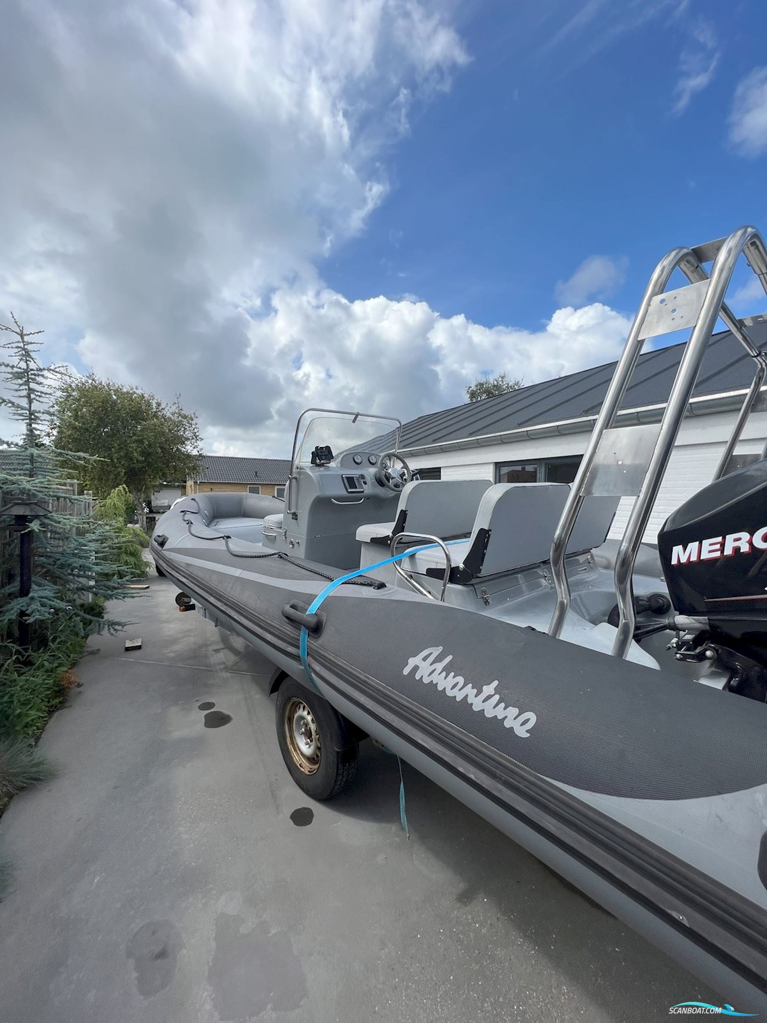 Adventure V-650 inkl. trailer