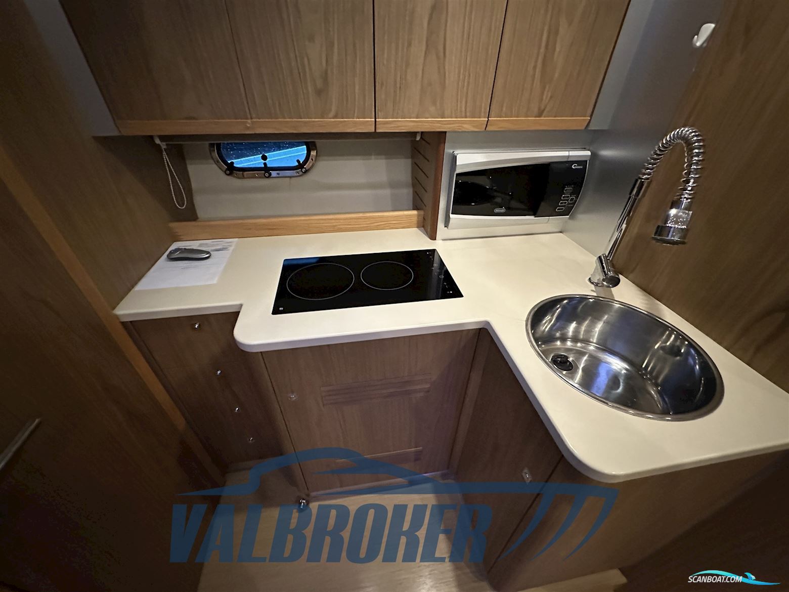 Airon Marine Airon 4300 T-Top