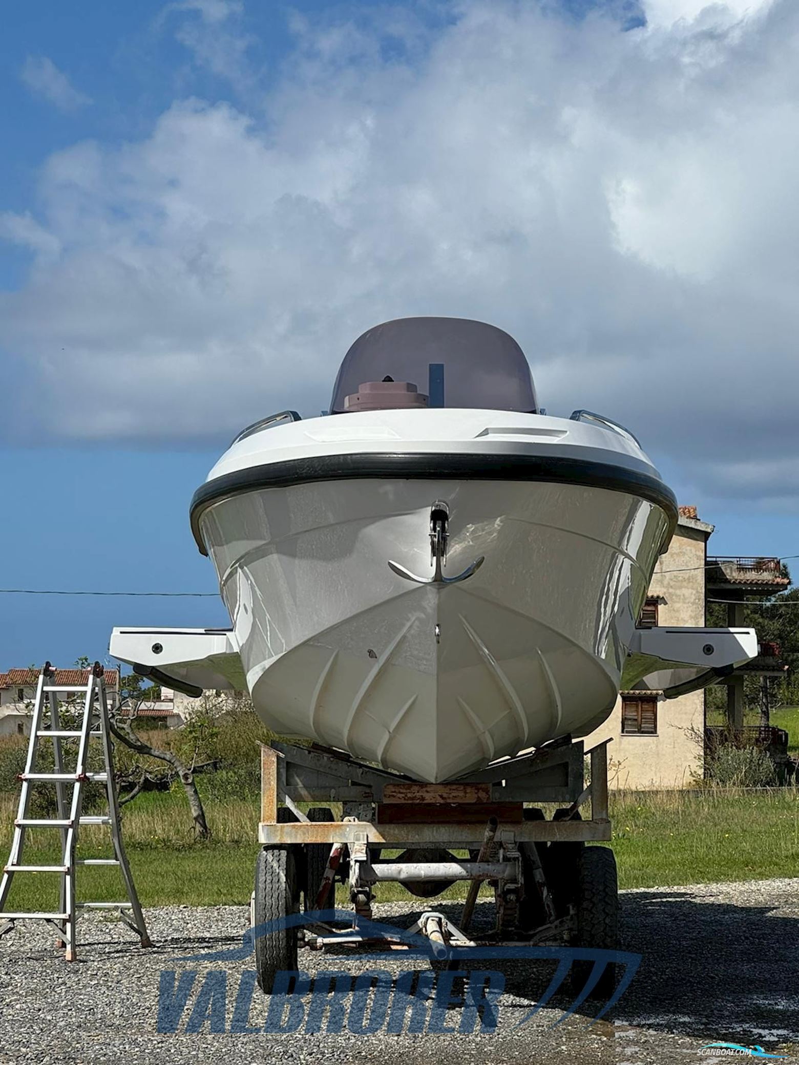 Ala Yachts Ala 8 Walkaround
