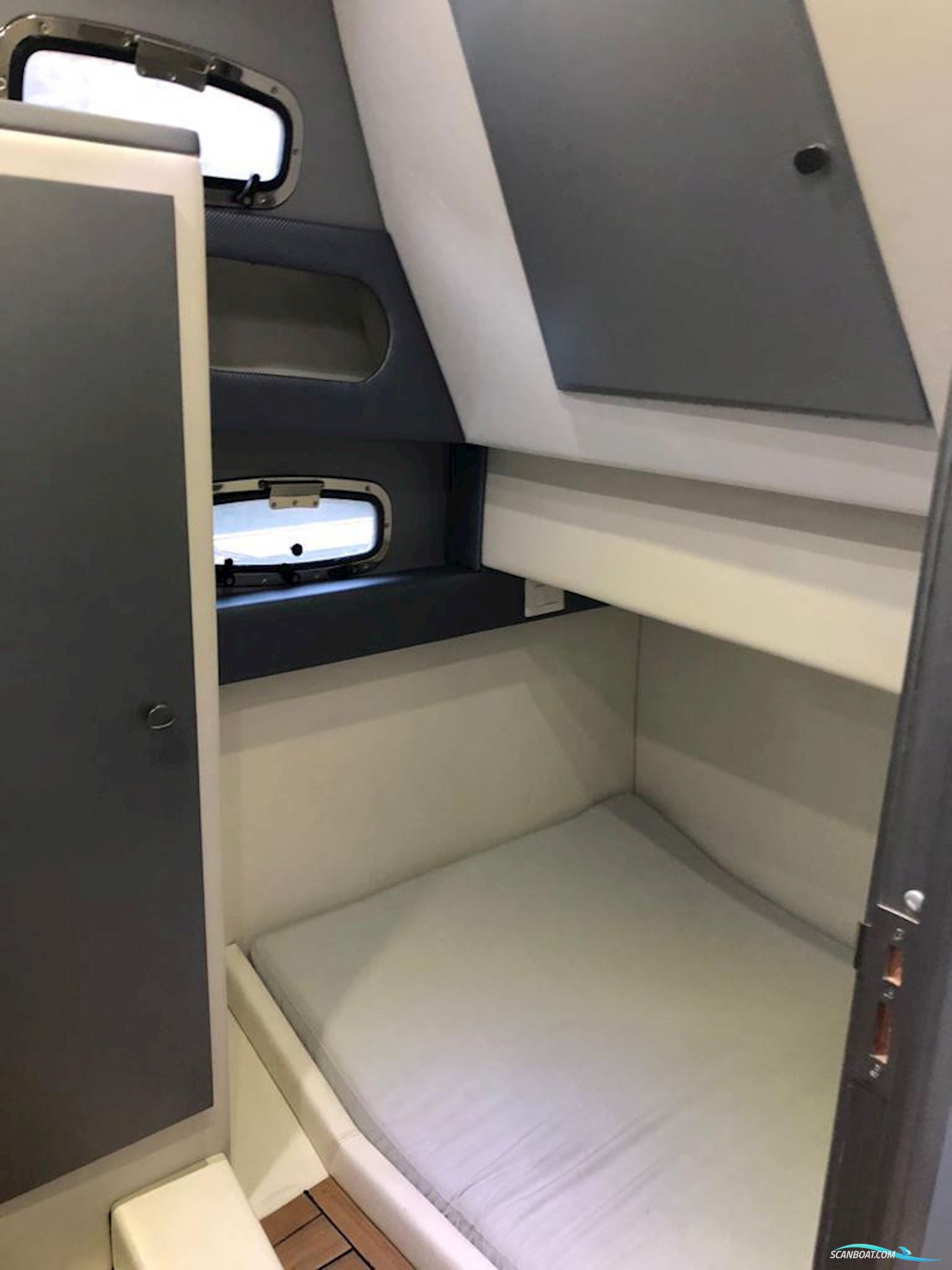 Albatro International S.R.L. ALBATRO 48 RS