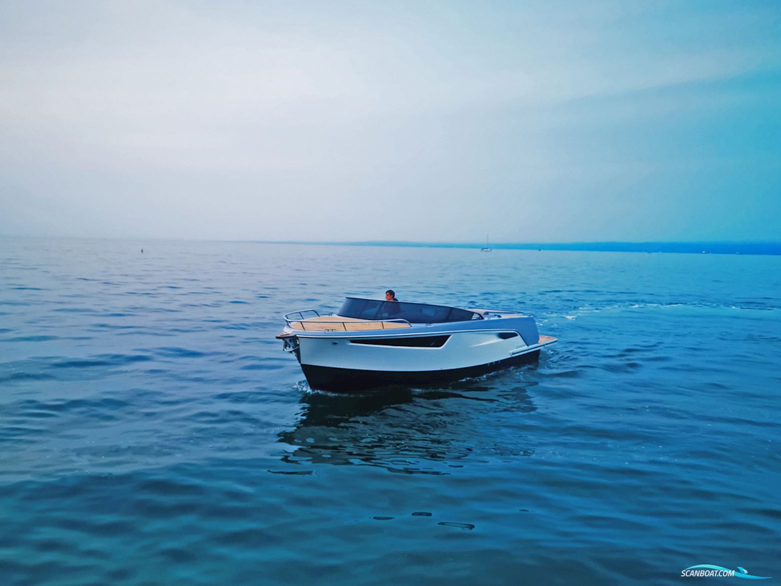 Alfastreet Marine 28 Cabin