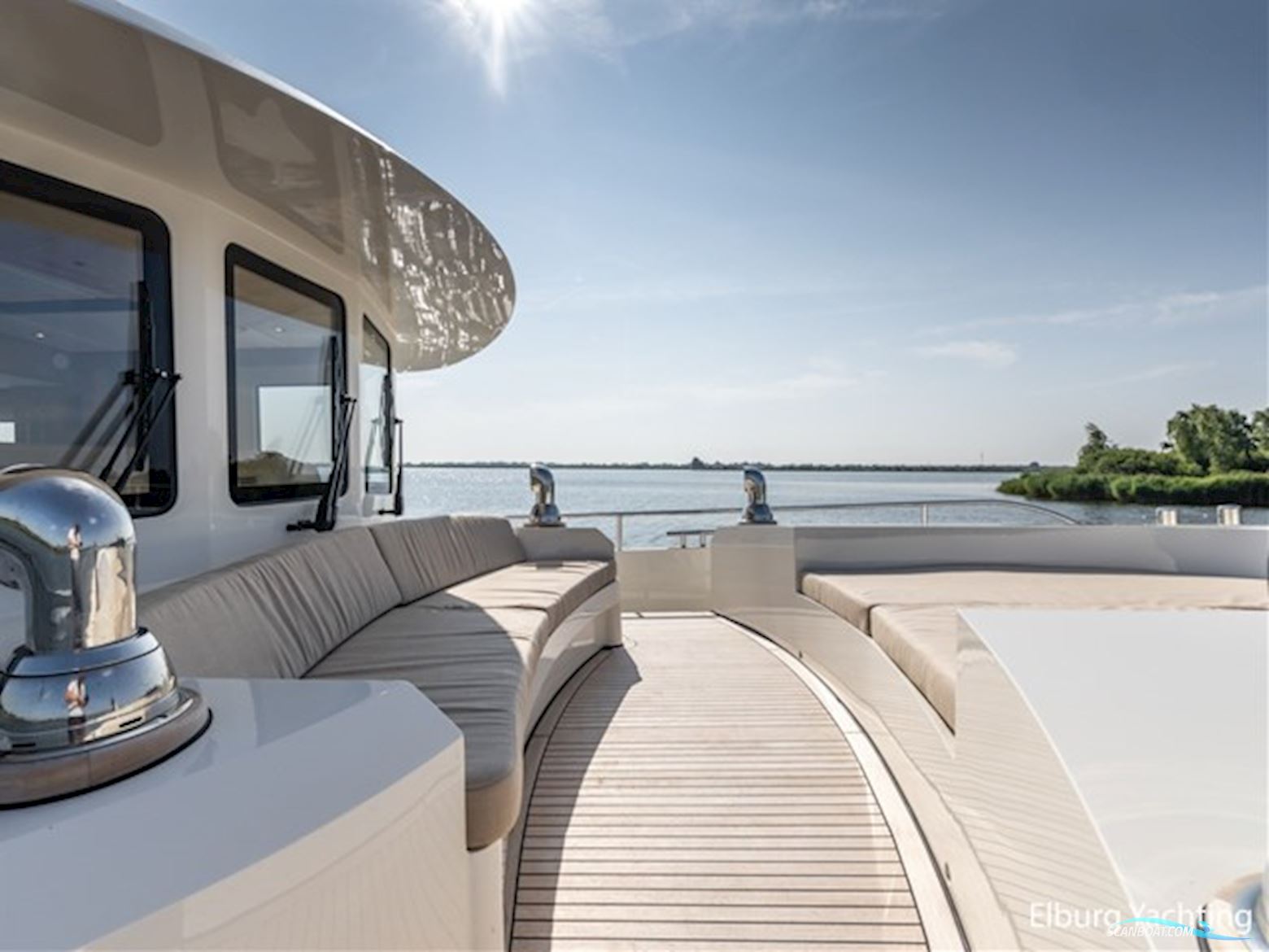 Alm Grand Voyager 65 