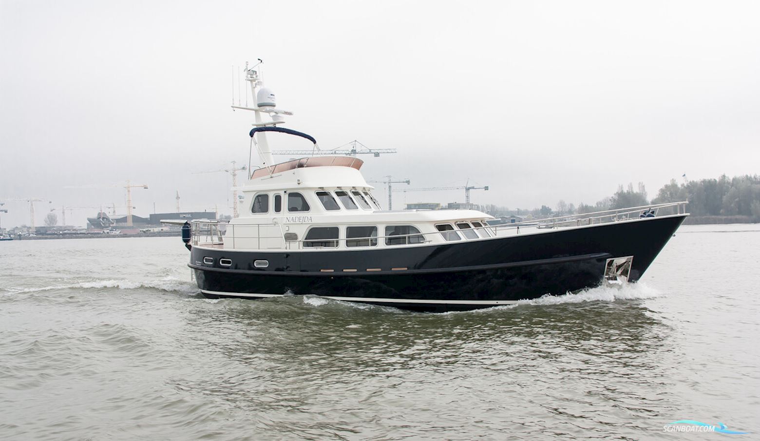 Alm Kotter 17.60 fly Motorboat 2014, with 2 engine, The Netherlands