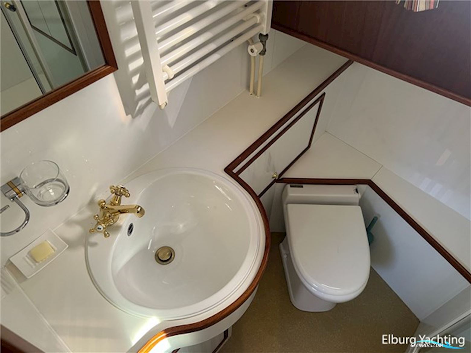 Alm Trawler - 13.20 AD 