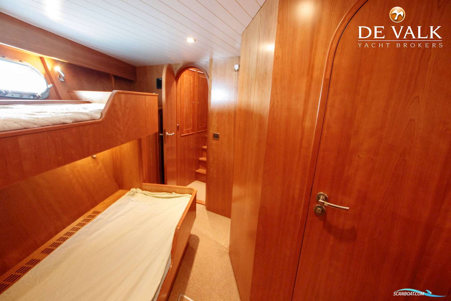 Almtrawler Delfino 65