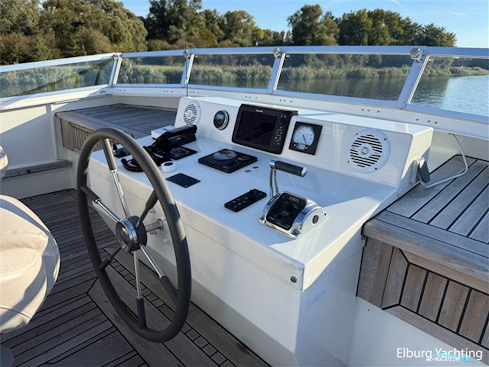 Altena 45 Blue Water Trawler - Stabilizers