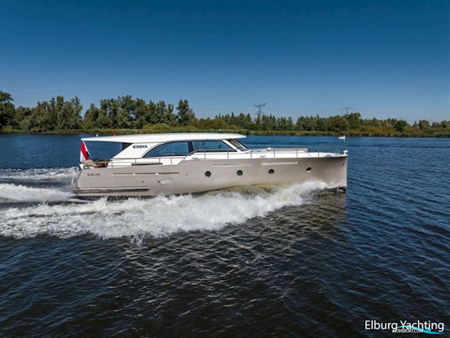 Altena 52 - Fast Going  - Aluminium