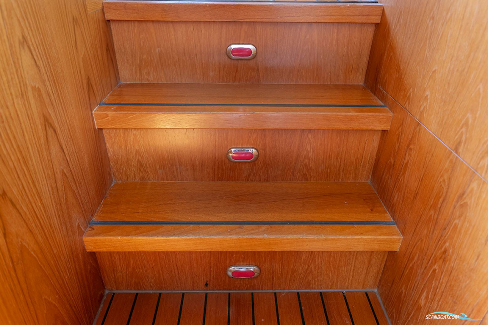 Altena 53 Custom Trawler