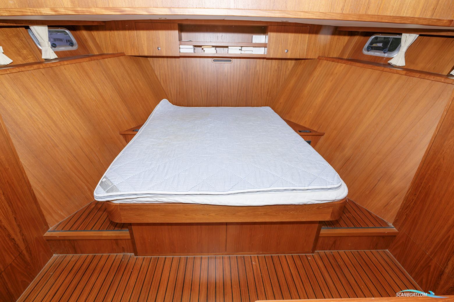 Altena 53 Custom Trawler