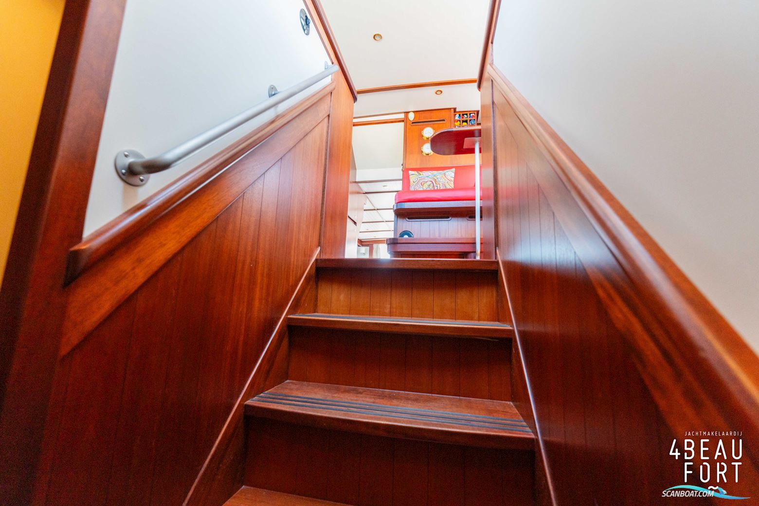 Altena 53 Custom Trawler