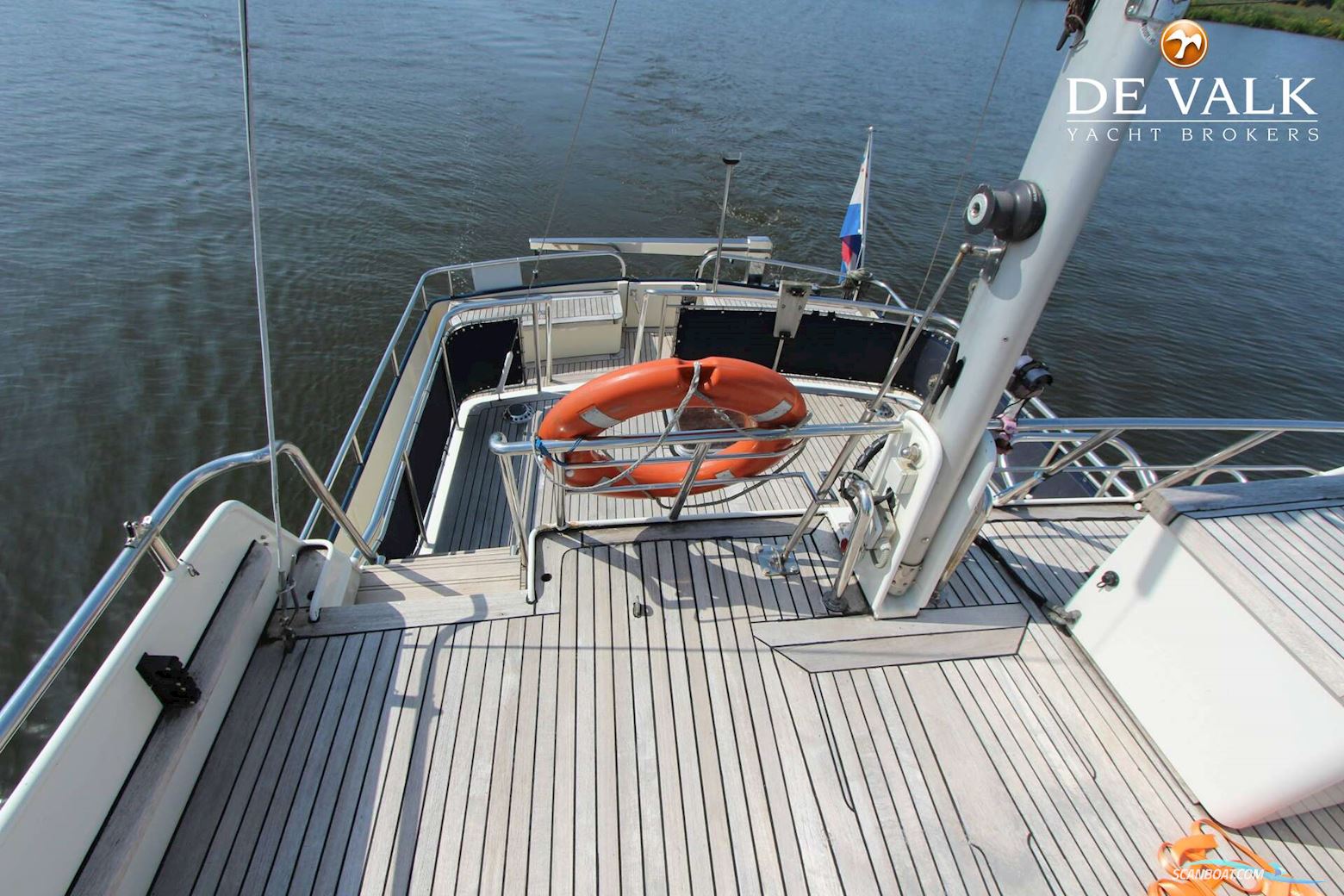 Altena Blue Water Trawler 48