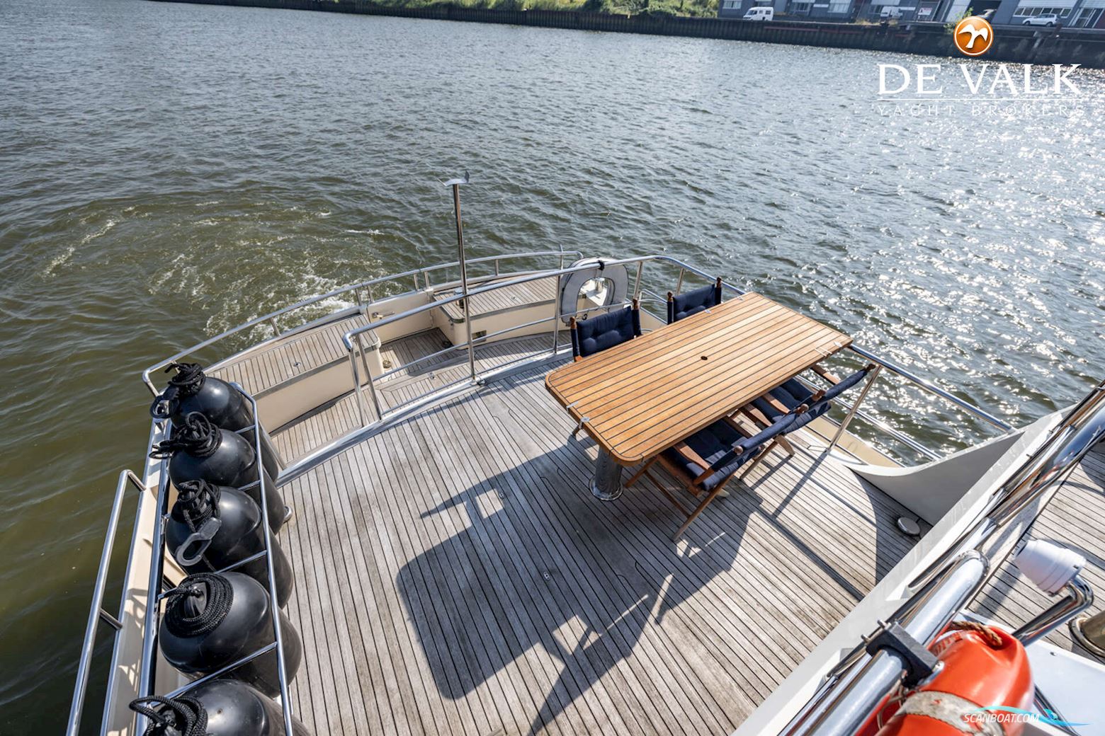 Altena Blue Water Trawler 58