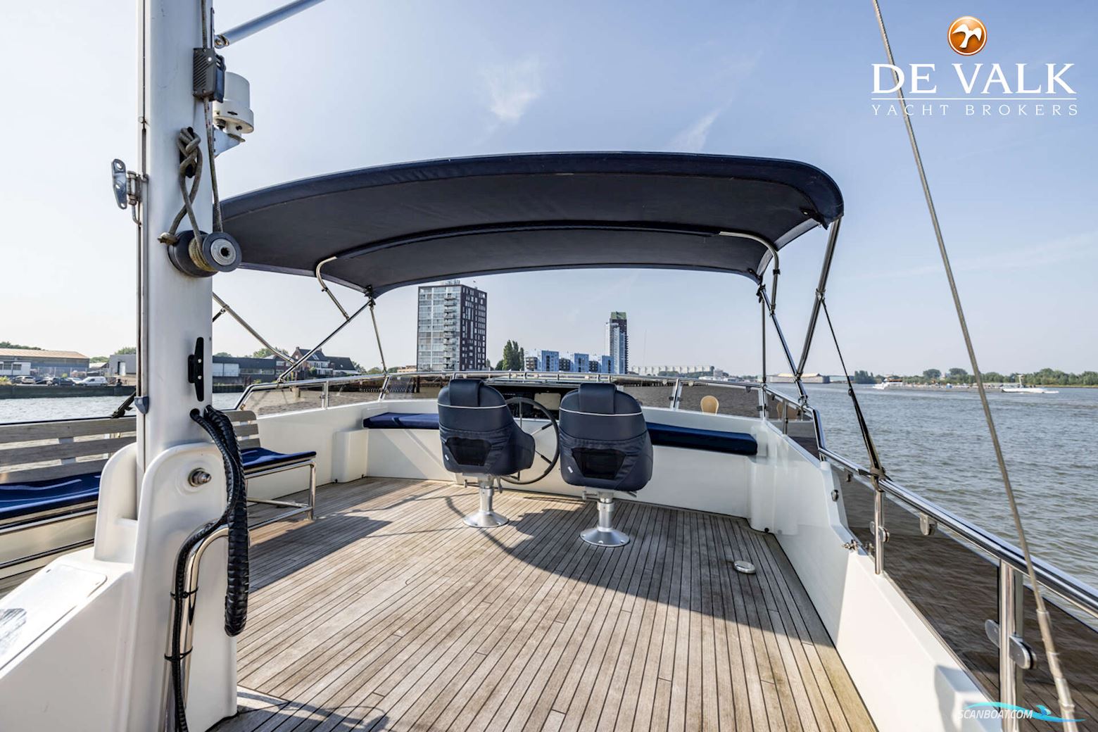 Altena Blue Water Trawler 58