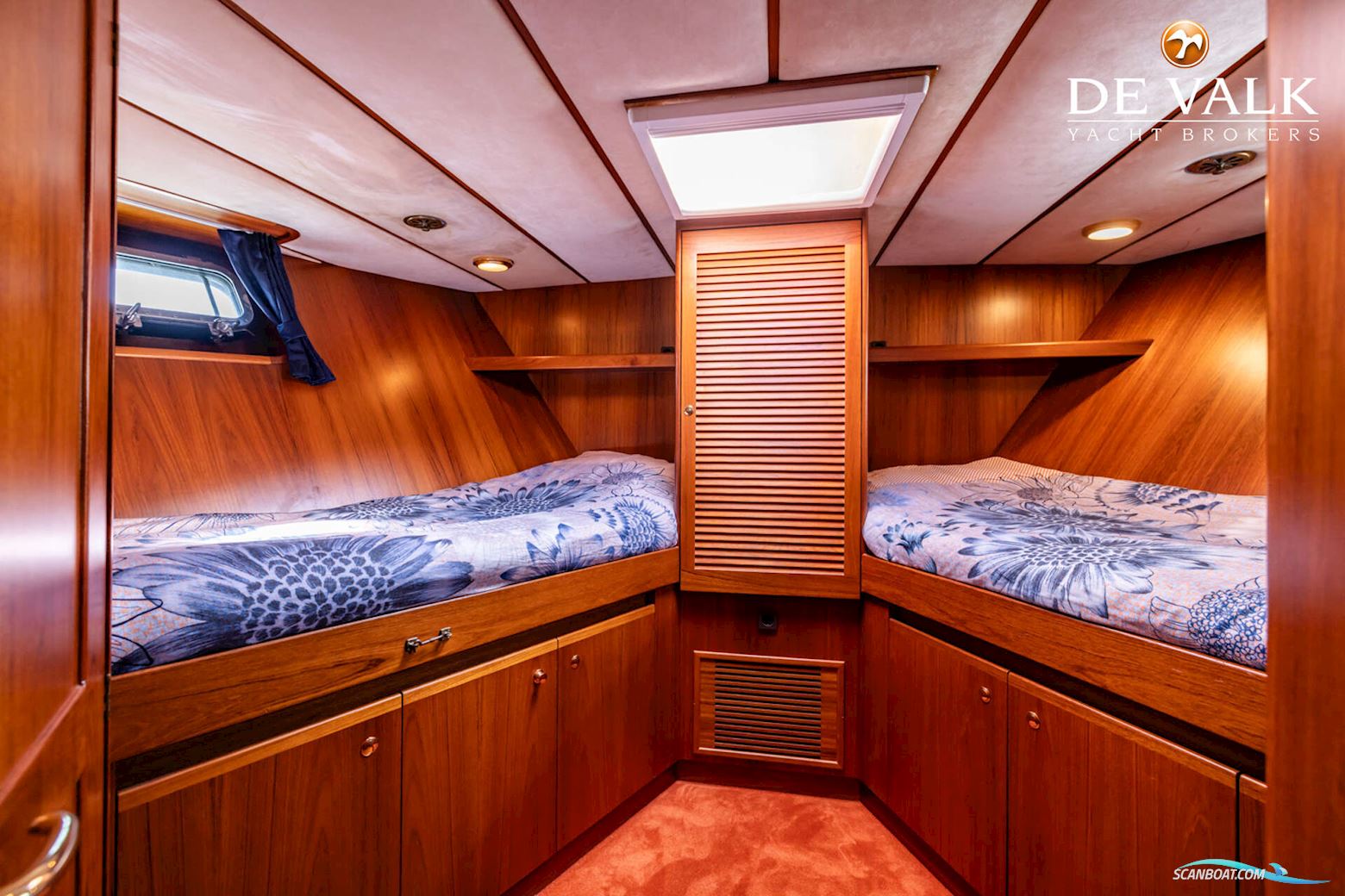 Altena Blue Water Trawler 58