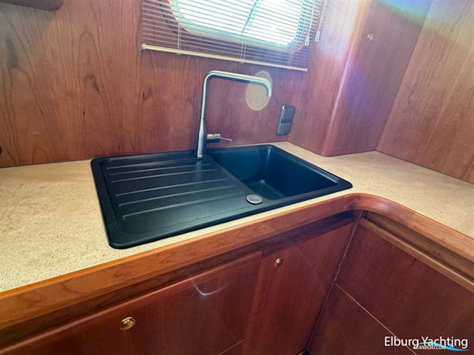 Altena Trawler 50 - France Proof - Stabilizers