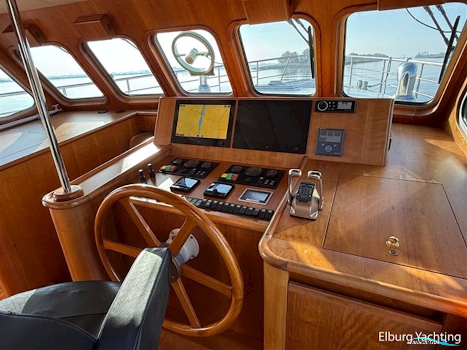 Altena Trawler 50 - France Proof - Stabilizers