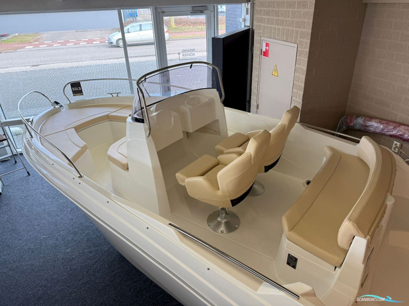 AM Yacht 520 Open