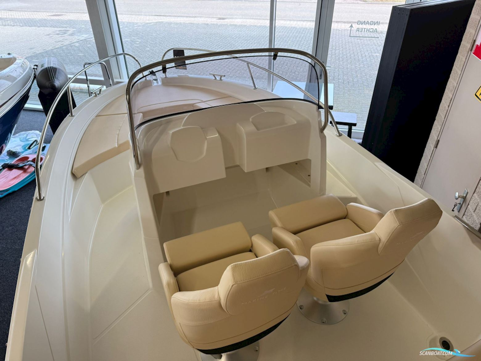 AM Yacht 520 Open