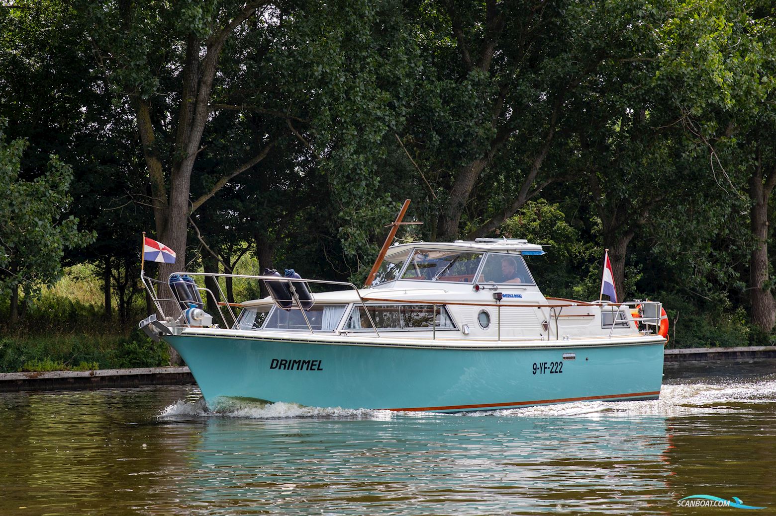 Amerglass 32 AK HT Motorboat 1971, with Perkins 4.236 engine, The Netherlands