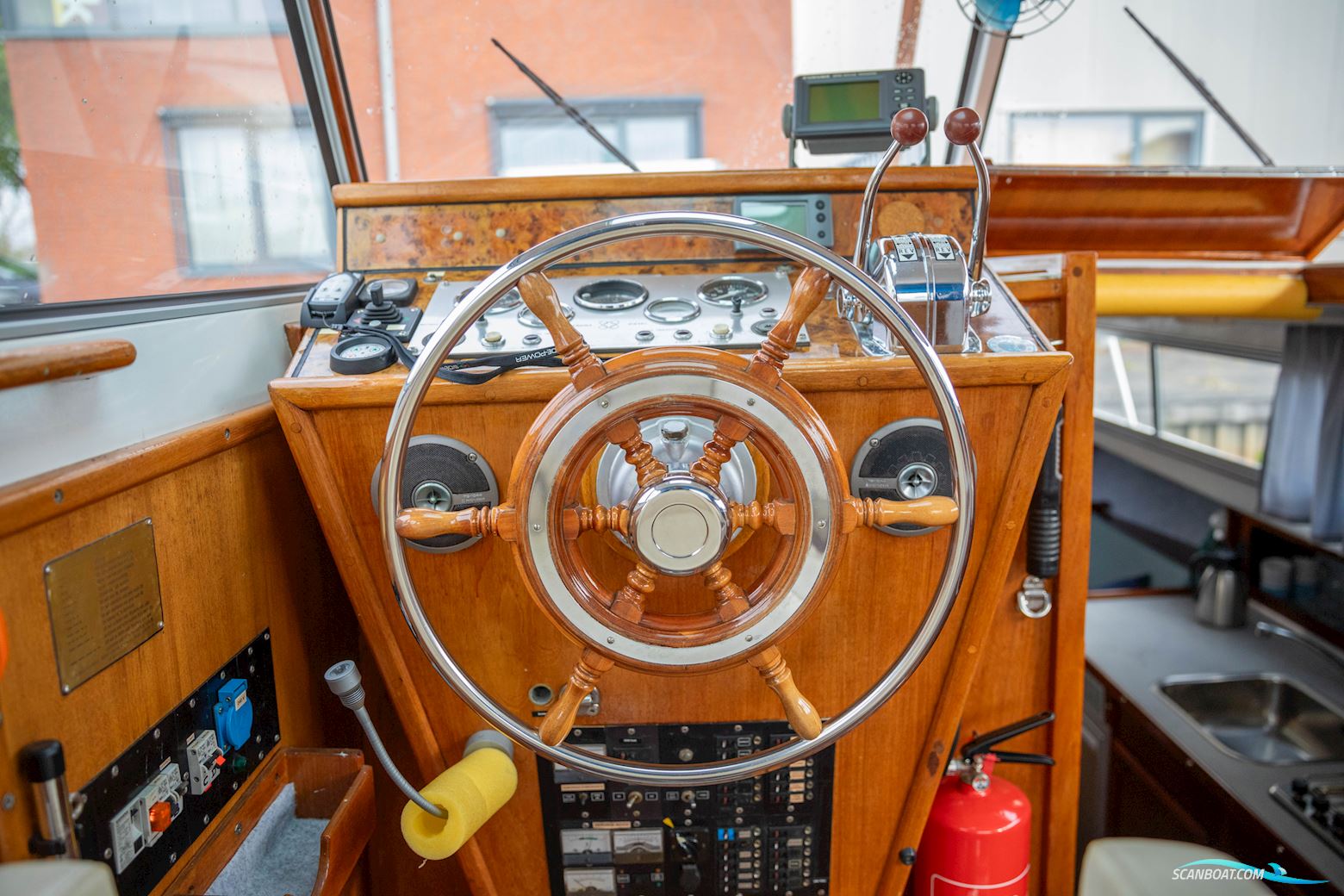 Amerglass 32 AK HT