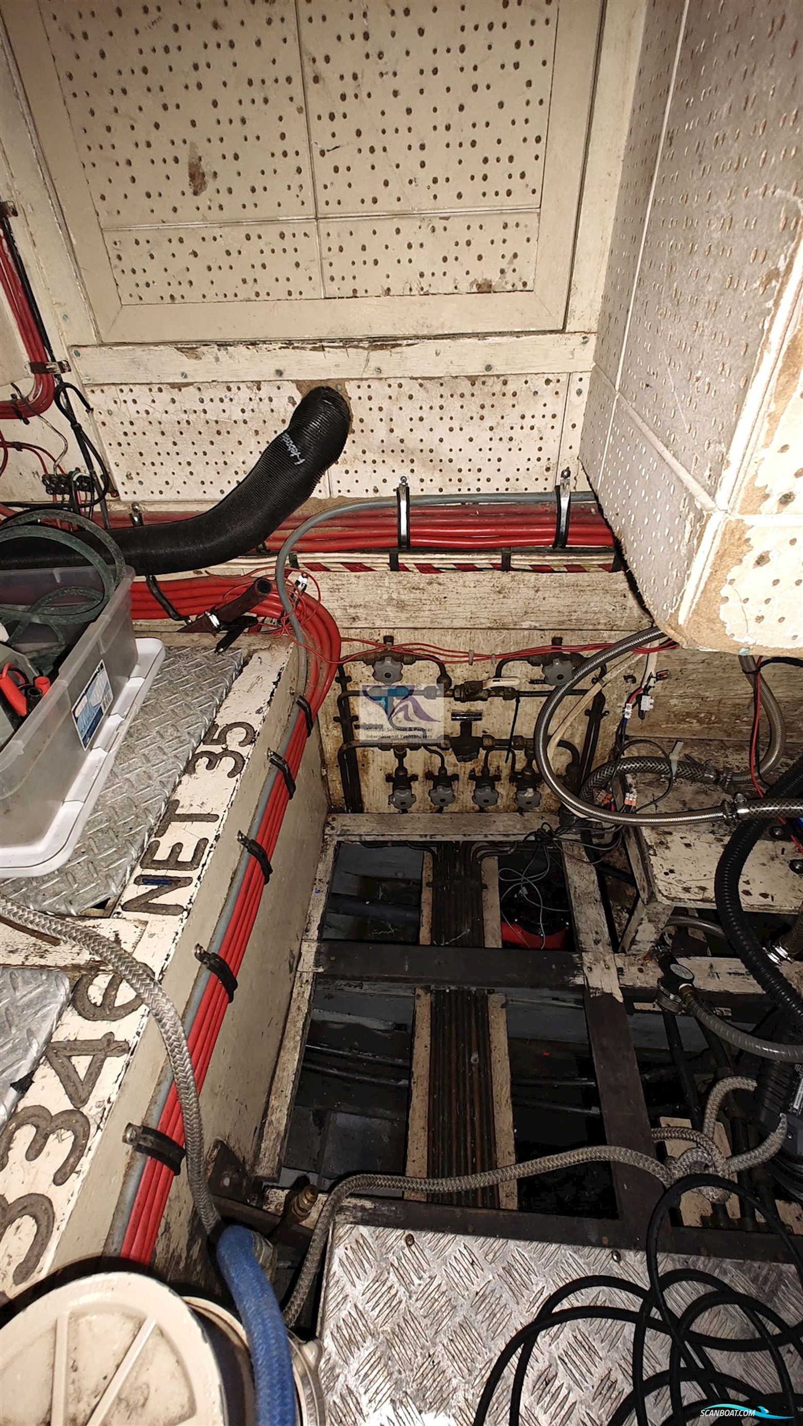 American Marine GRAND BANKS 48 MY