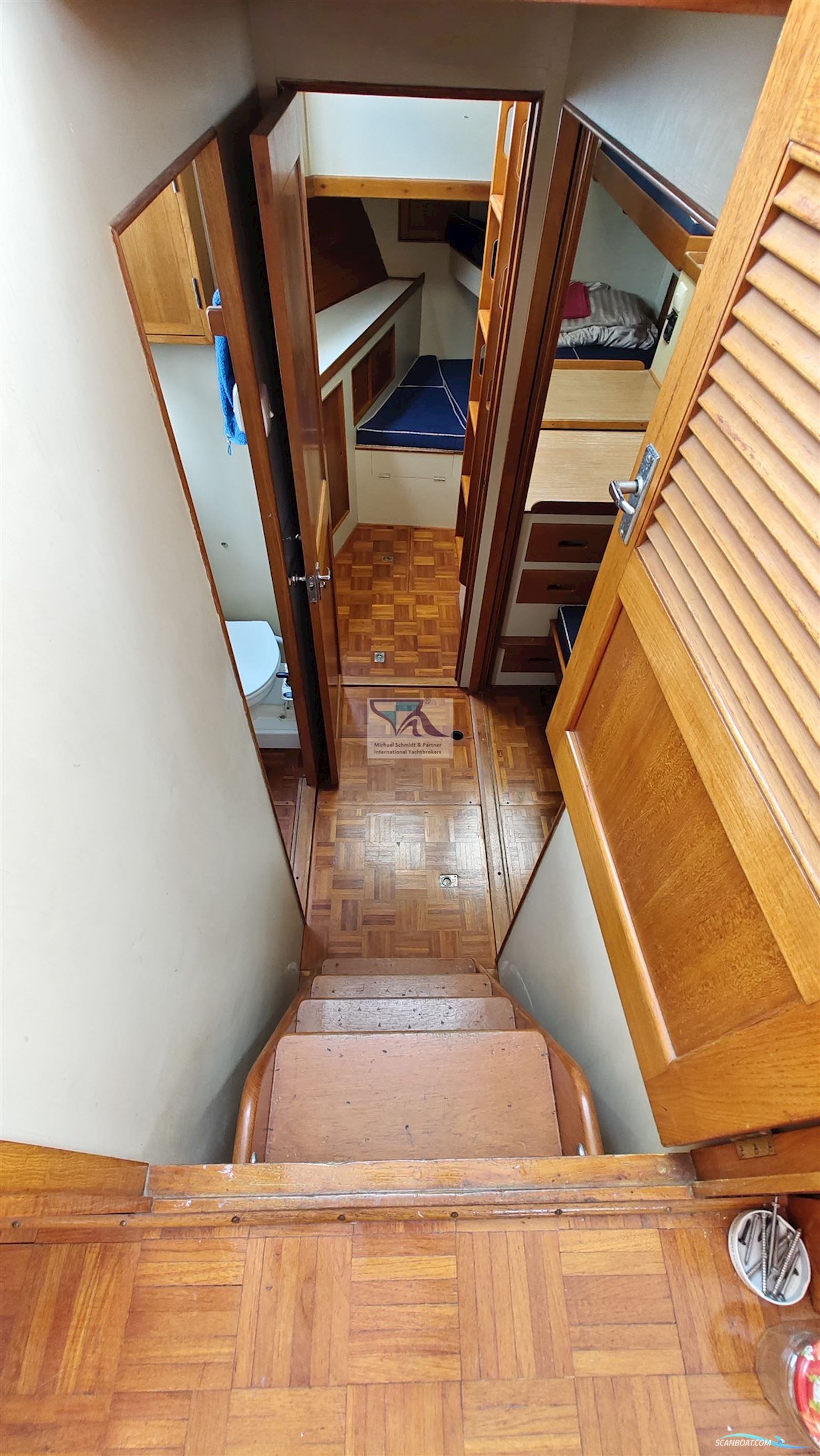 American Marine GRAND BANKS 48 MY