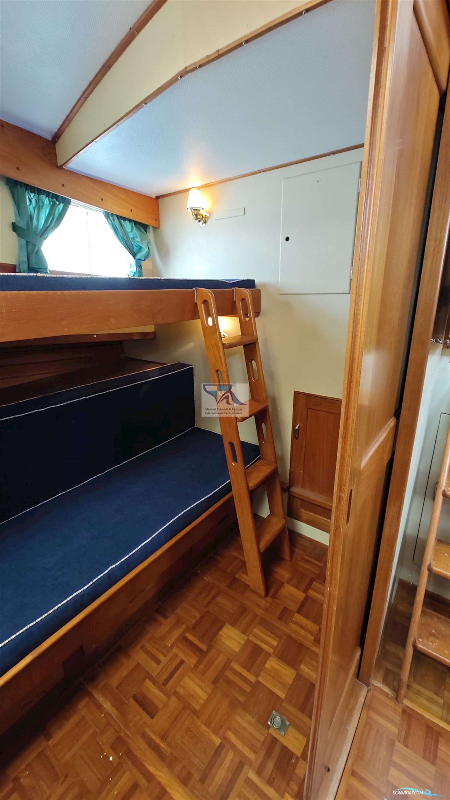 American Marine GRAND BANKS 48 MY