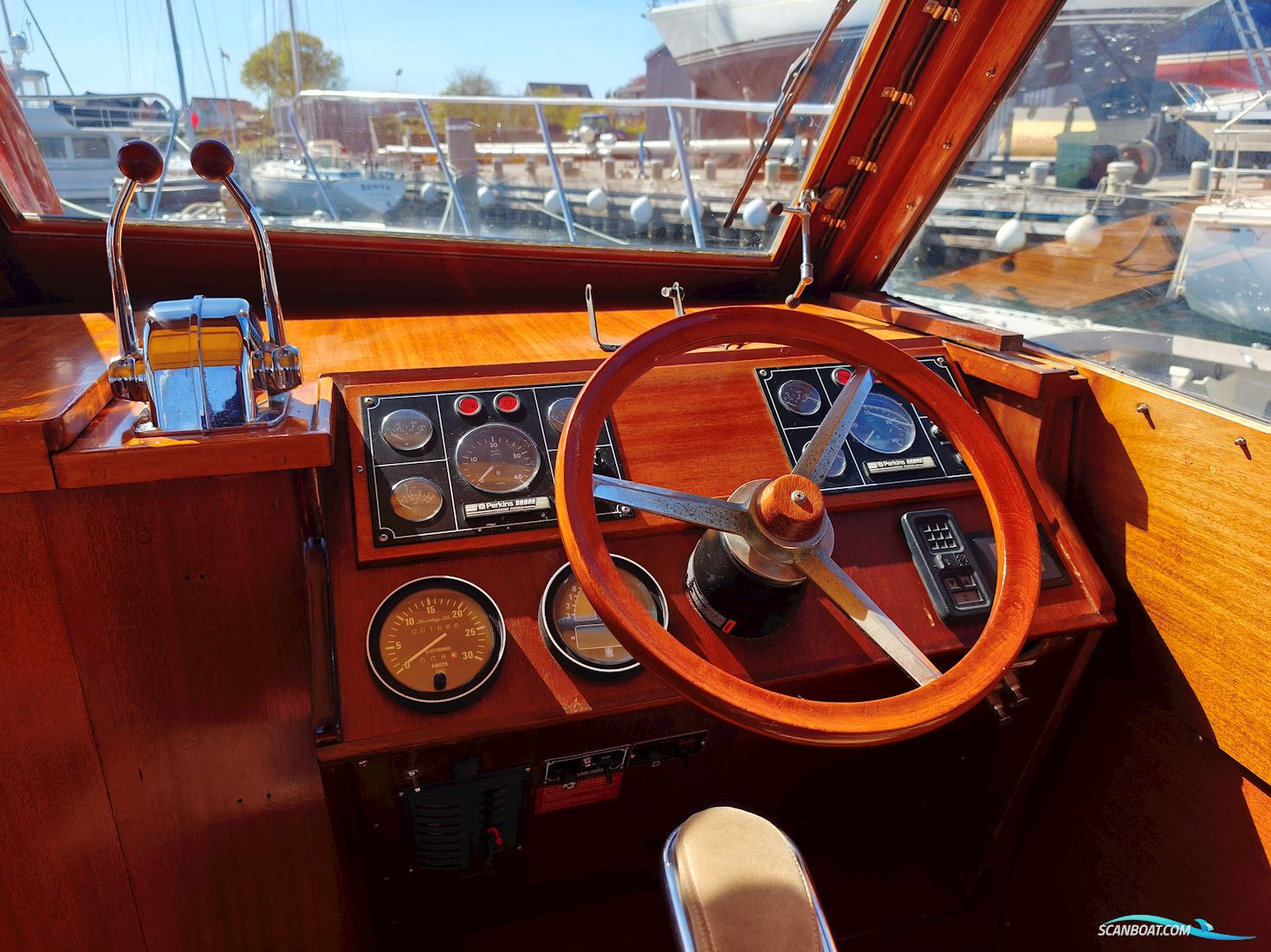 American Motorcruiser 37´