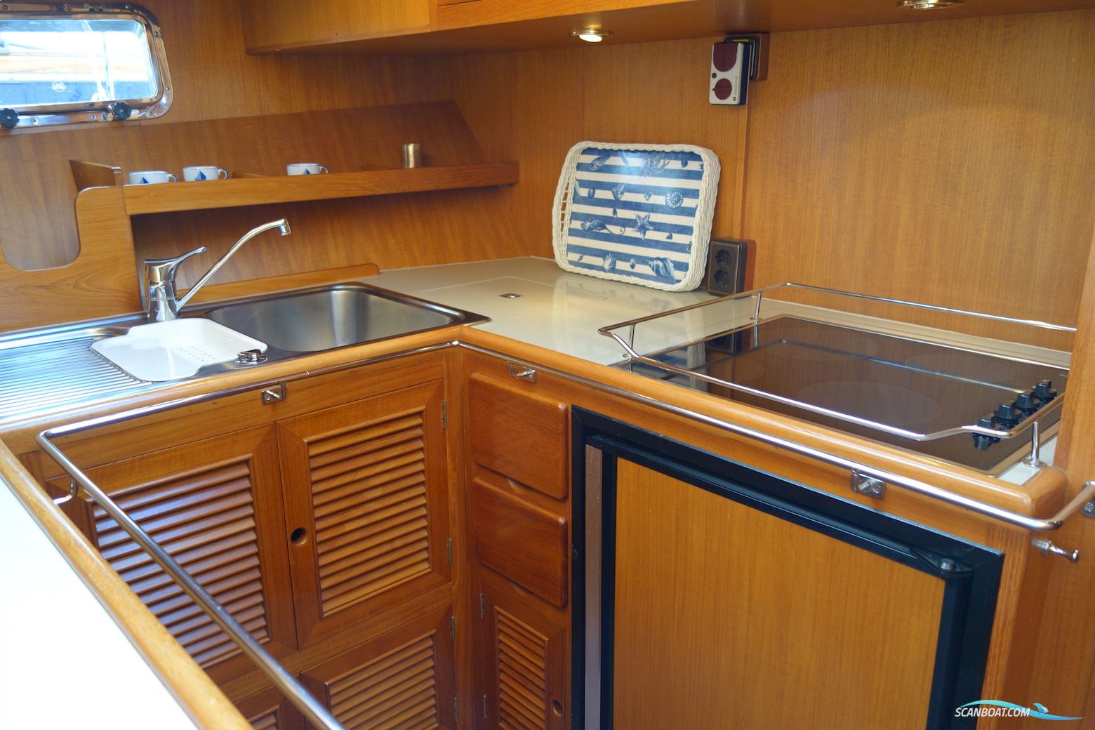 Ams Marine Tawler