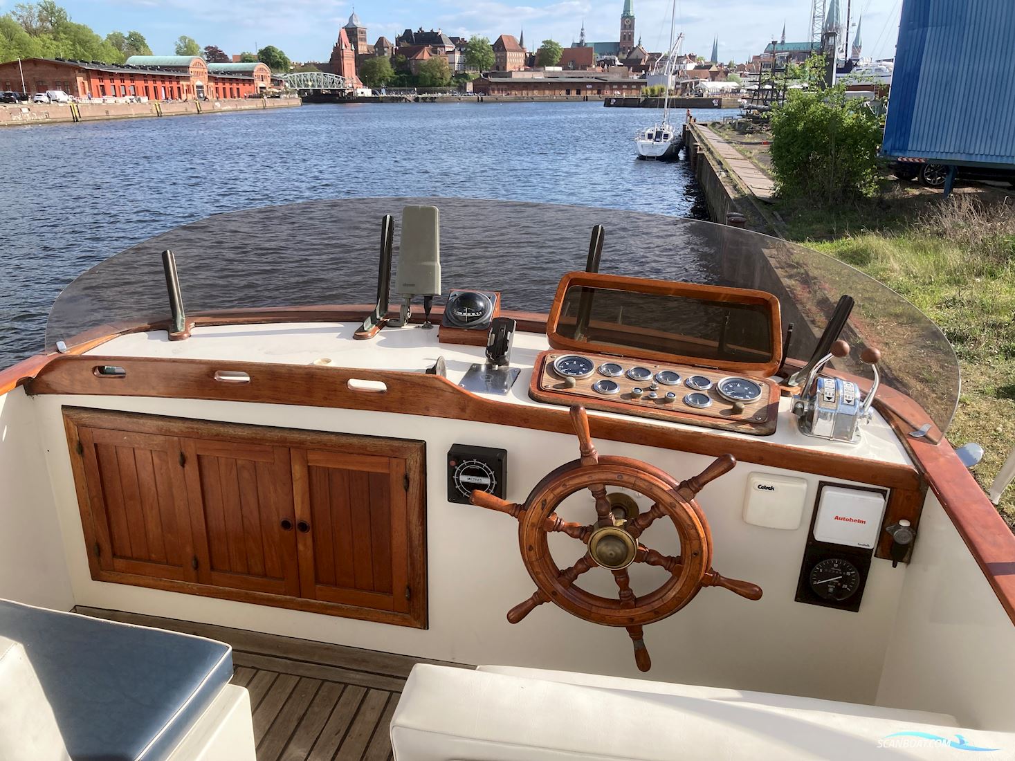Ams Trawler 34 DC