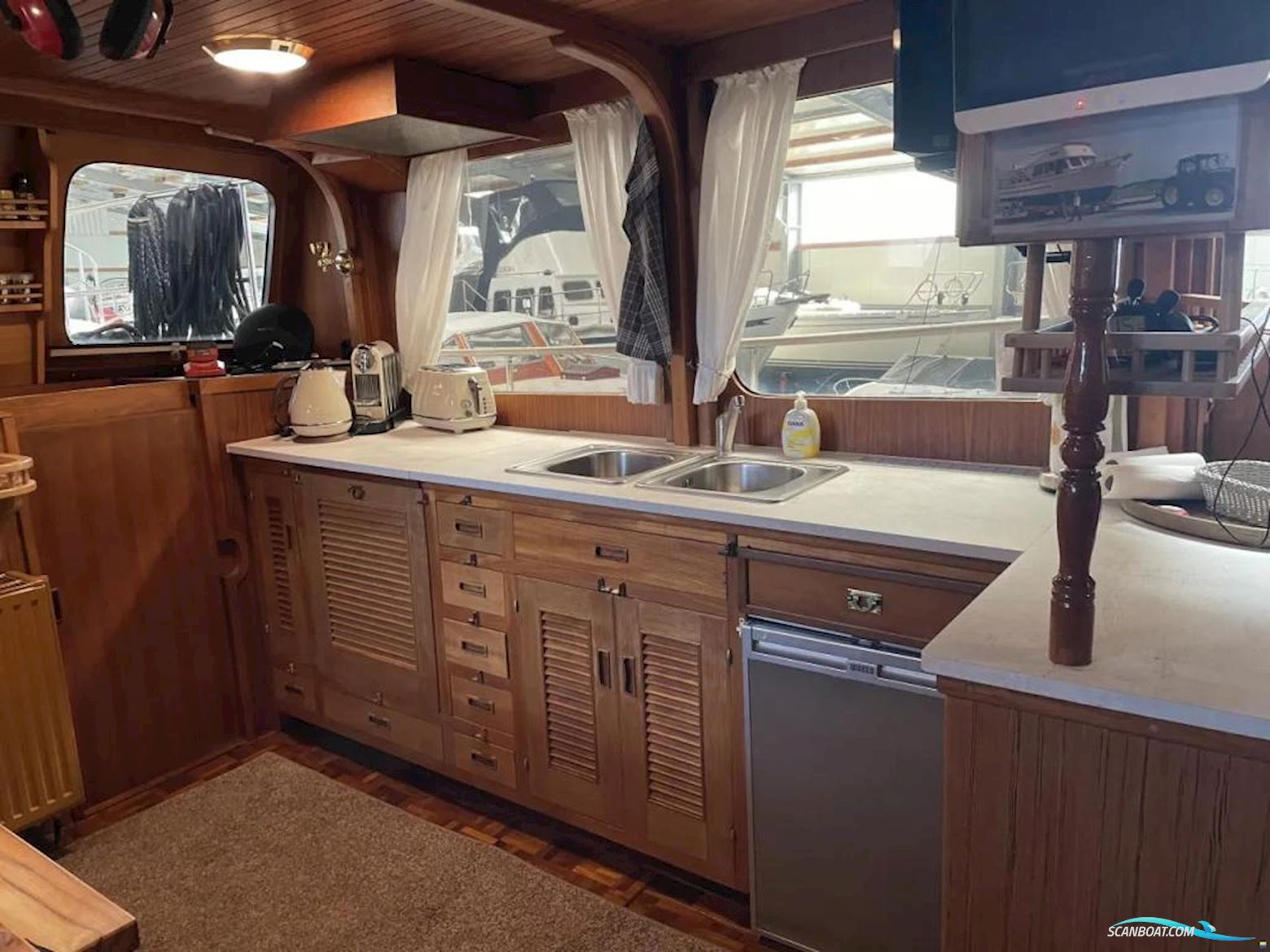 AMS Trawler 40