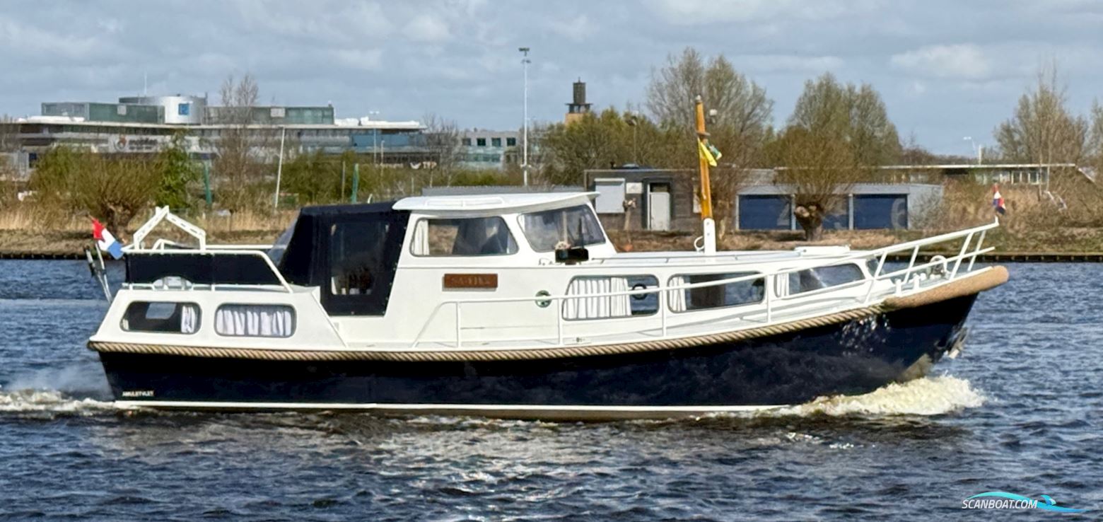 Amulet Vlet 10.00 OK AK Motorboat 1974, with Solé Mini engine, The Netherlands
