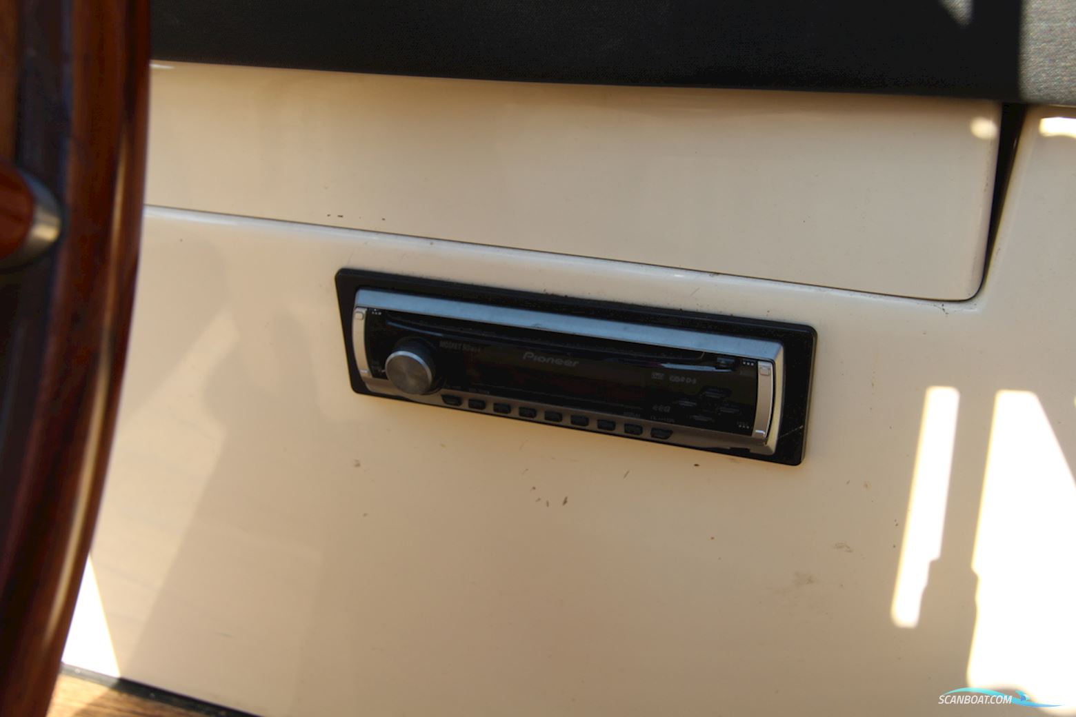 Antaris 630 Flying Lounge