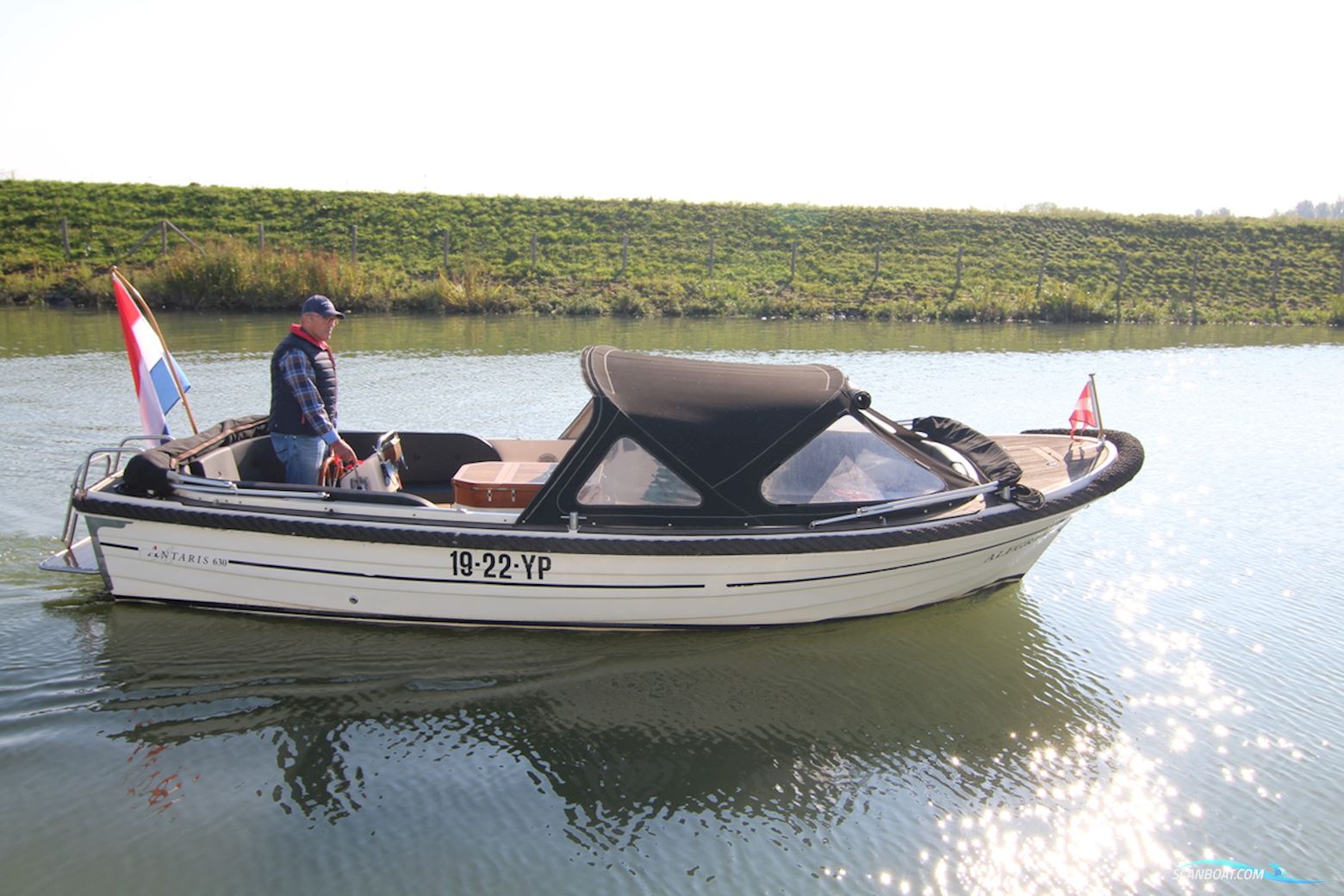 Antaris 630 Flying Lounge