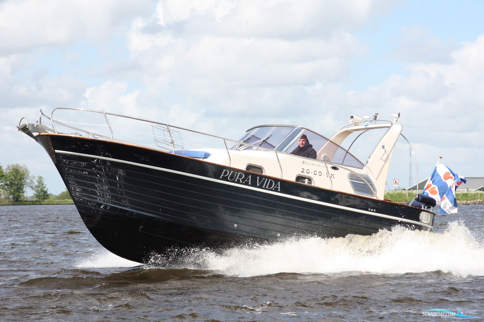 Antaris Mare Libre Motorboat 2006, with Volvo Penta engine, The Netherlands