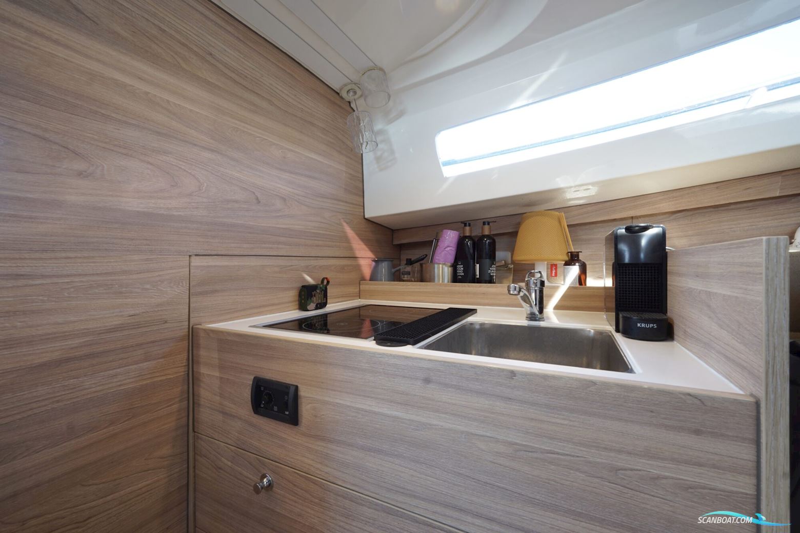 Antaris Seventy7 Cabin