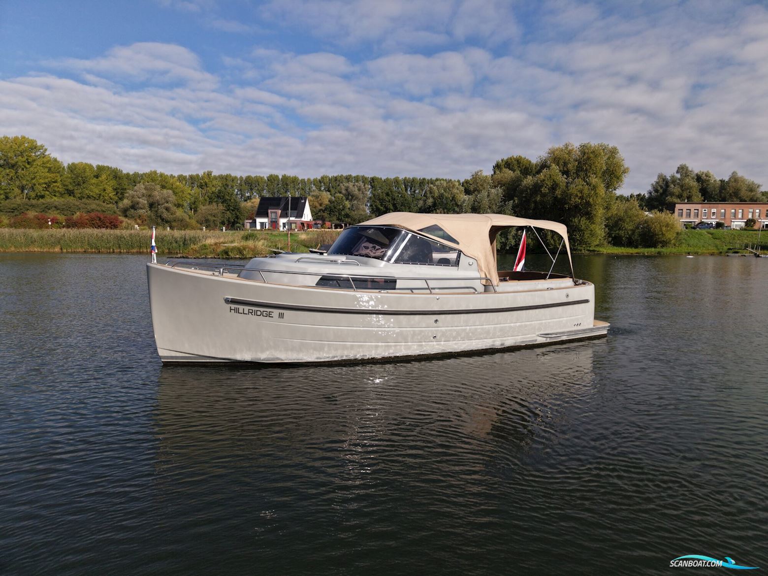 Antaris Seventy7 Cabin